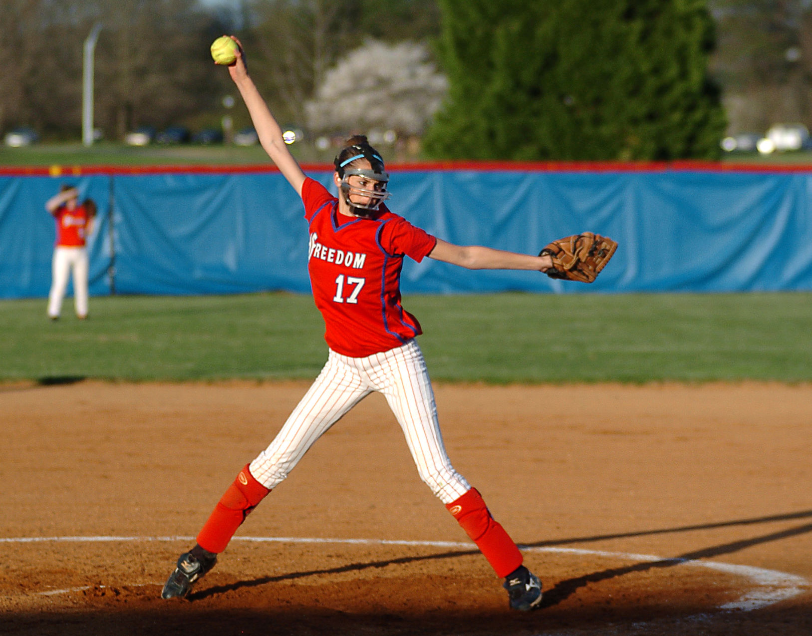spl0404freedomsoftball1.jpg